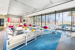 Lobby - The Miralon Petite Oasis (Palm Springs)