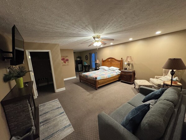 1 bedroom, iron/ironing board, free WiFi, bed sheets