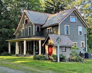 Exterior - Tom's Farm Country Retreat (Conneaut Lake)