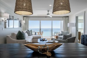 Smart TV - "Summer Lovin" Beachfront Condo, Pool, Beautiful Views, Tennis Courts (Miramar Beach)