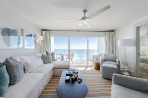 Smart TV - "Summer Lovin" Beachfront Condo, Pool, Beautiful Views, Tennis Courts (Miramar Beach)