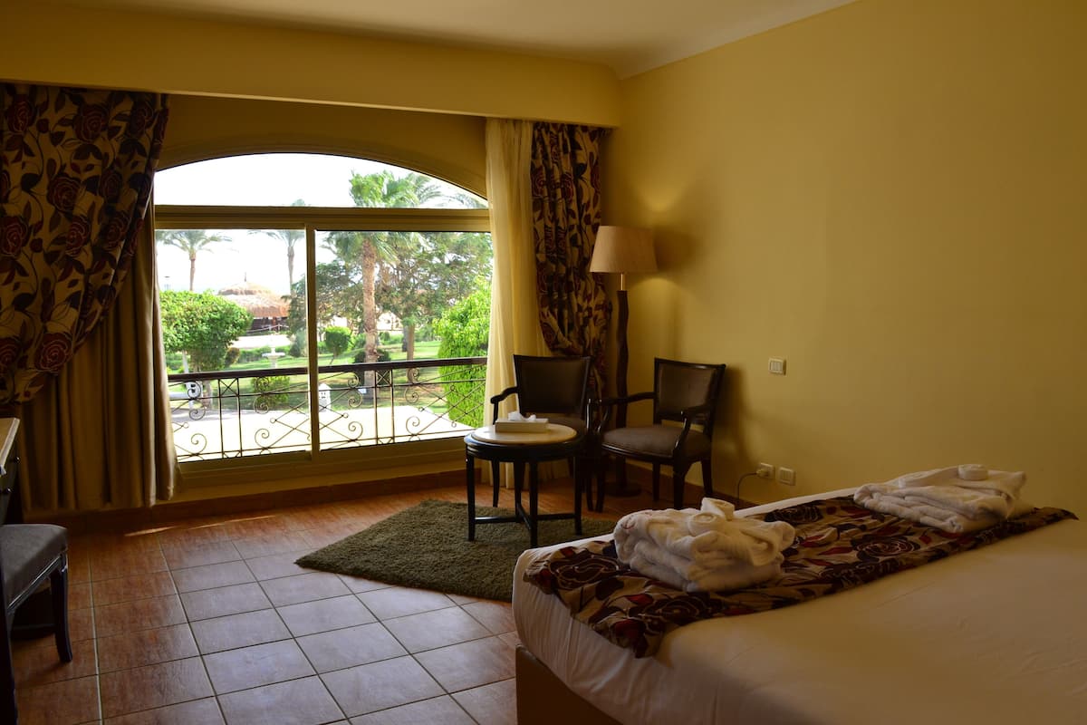 Royal Family 2 Bed Room | 1 habitación y ropa de cama de alta calidad