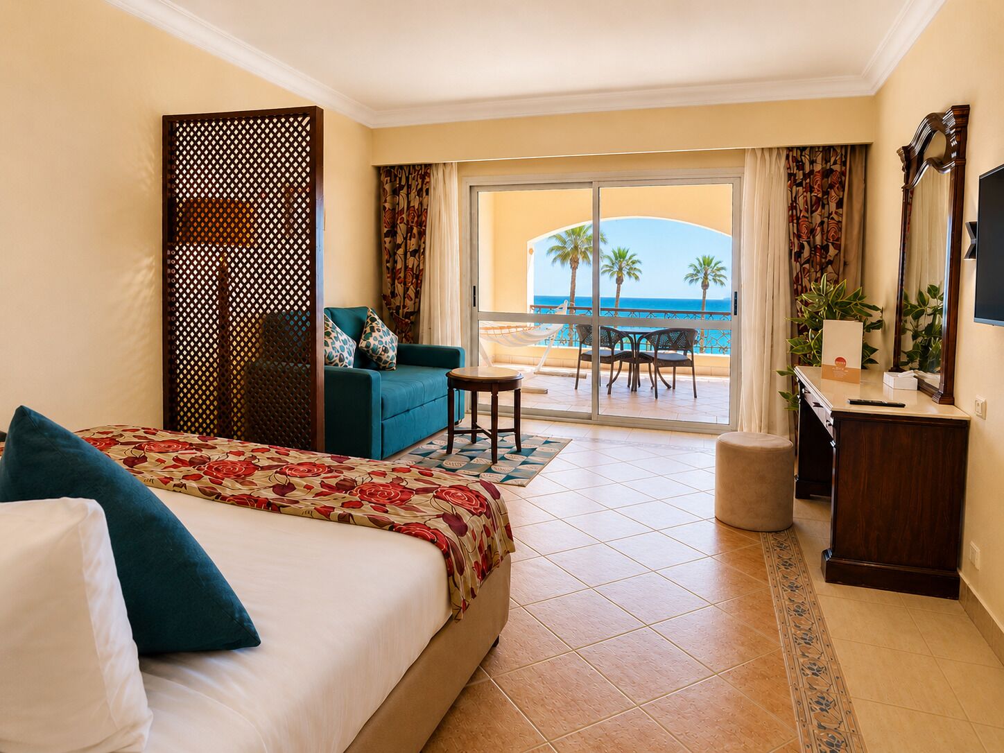 Royal Club Sea View Room