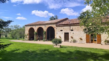 Esterni