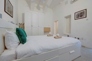 1 bedroom, iron/ironing board, bed sheets