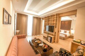 Coffres-forts dans les chambres, bureau, fer et planche à repasser