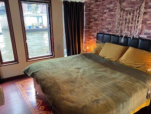 1 quarto, ferros/tábuas de passar roupa, Wi-Fi, roupa de cama