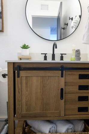 Hair dryer, towels - 4BR House | Pool + Spa + Grill | Near Old Town (Scottsdale)