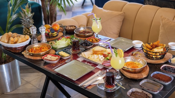 مطعم
