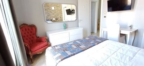 2 habitaciones, tabla de planchar con plancha, wifi y ropa de cama