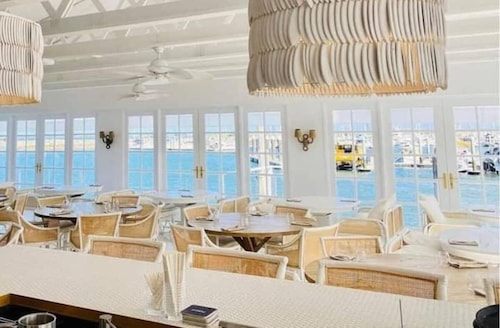 Manly Oasis 5BR - 3 King Beds, Pool, BBQ