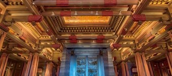 Gulong Hotel (Hanzhong High-speed Railway Station Wanbang)