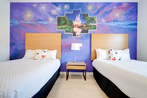 2 bedrooms, desk, iron/ironing board, free WiFi - Waterslides/Gated Resort/Close 2 Disney (Kissimmee)
