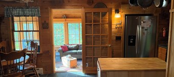 Awesome house in Kennebec Valley. Dog Friendly! OUTDOOR FUN! w-Wifi!