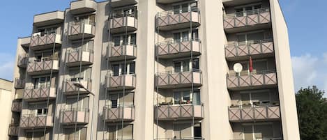 Apartment, 1 Bedroom, Balcony | Front of property