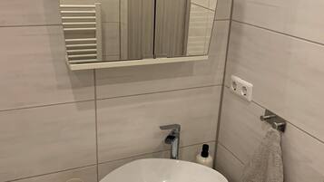 Leilighet, 1 soverom, balkong | Bad