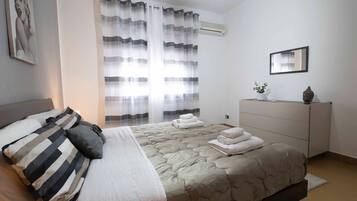 4 makuuhuonetta, vauvan matkasÀnky, ilmainen Wi-Fi, vuodevaatteet