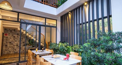Palm River Boutique