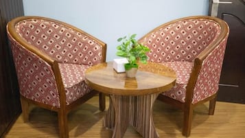 Deluxe Double or Twin Room | 1 bedroom, bed sheets