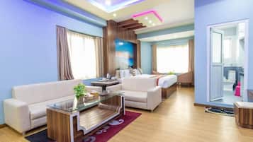 Junior Suite | 1 bedroom, bed sheets