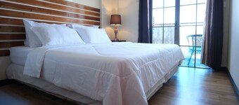 King Bed 2BR European Style City Center in Davao City Philippines