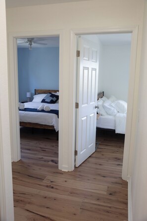 3 Schlafzimmer, Schreibtisch, Bügeleisen/Bügelbrett, kostenloses WLAN