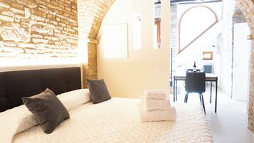 1 camera, culla da viaggio, Wi-Fi gratuito, lenzuola