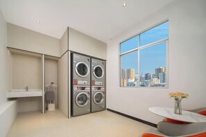 Interior - Urban Convenient Hotel (Guangdong University of Petrochemical Technology Branch) (Maoming)