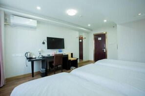 Room - Laike Hotel (Harbin Railway Station Museum) (Harbin)