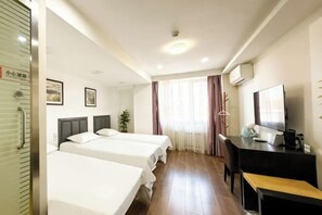 Room - Laike Hotel (Harbin Railway Station Museum) (Harbin)