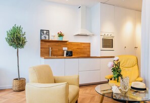 Private kitchen - An Attractive Flat near by St Germain, Jardin du Luxembourg (Paris)