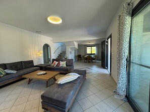 TV connectée, cheminée