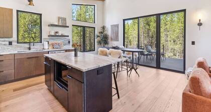 Close to Glacier Park Entrance