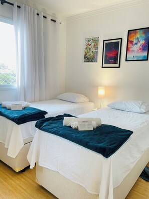 3 bedrooms, desk, iron/ironing board, WiFi