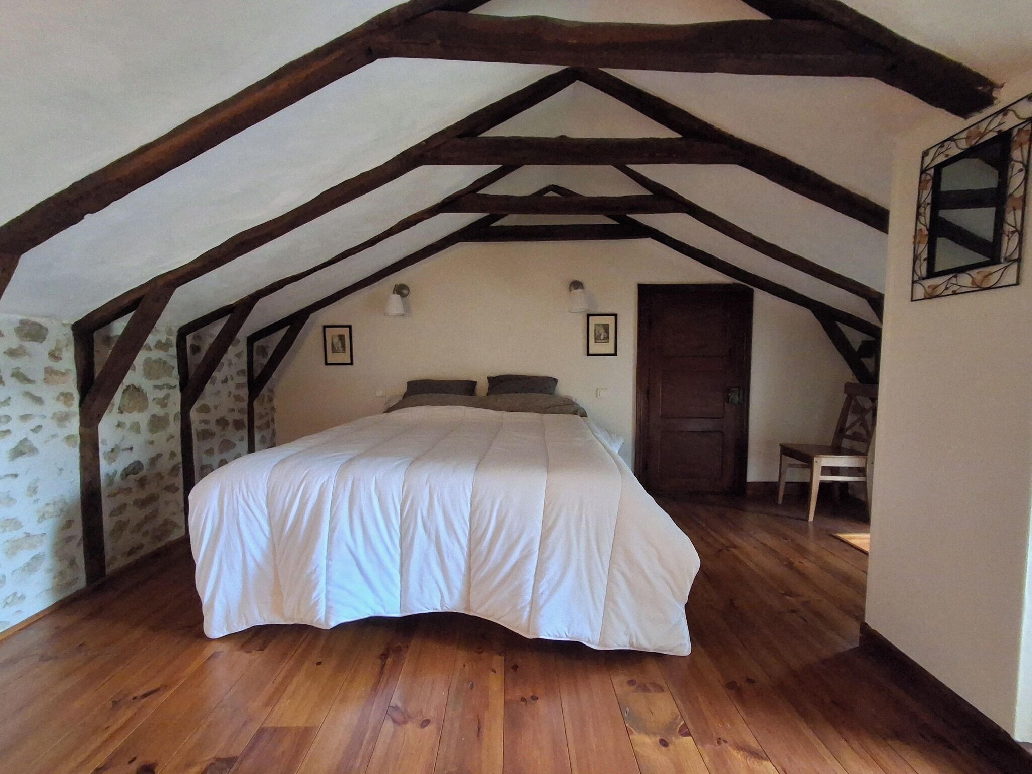 1 slaapkamer, een bureau, een strijkplank/strijkijzer, gratis wifi