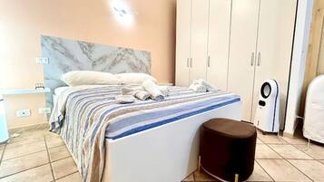 1 camera, una cassaforte in camera, ferro/asse da stiro, Wi-Fi