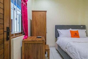 Room - Maharani Guest House RedPartner @ Gatot Subroto Timur Denpasar (Bali)