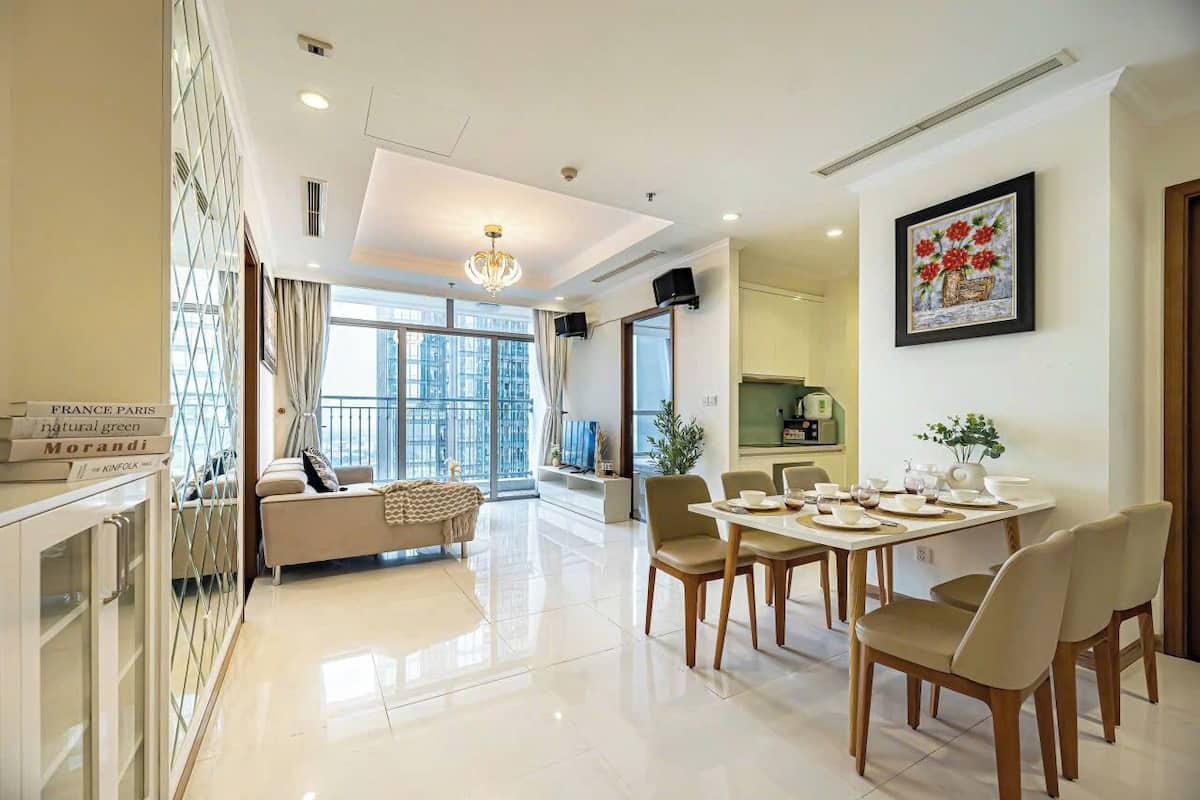 Departamento Royal, 3 habitaciones, balcón, vista a la ciudad | Sábanas de algodón egipcio y ropa de cama de alta calidad 