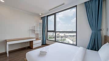 Deluxe Apartment, 4 Bedrooms, Balcony, City View | 1 bedroom, Egyptian cotton sheets, premium bedding, pillowtop beds