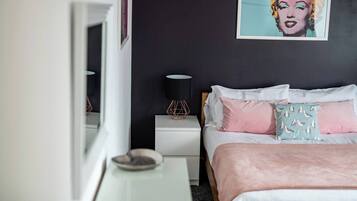 1 chambre, fer et planche Ă repasser, Wi-Fi gratuit, draps fournis