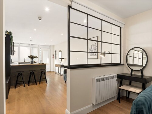 Apartment 296 - Clifden - sleeps 2 guests  in 1 bedroom