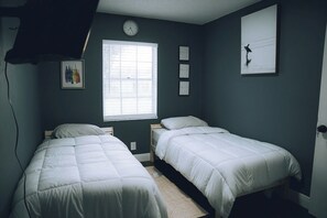 5 chambres, fer et planche à repasser, Wi-Fi gratuit, draps fournis