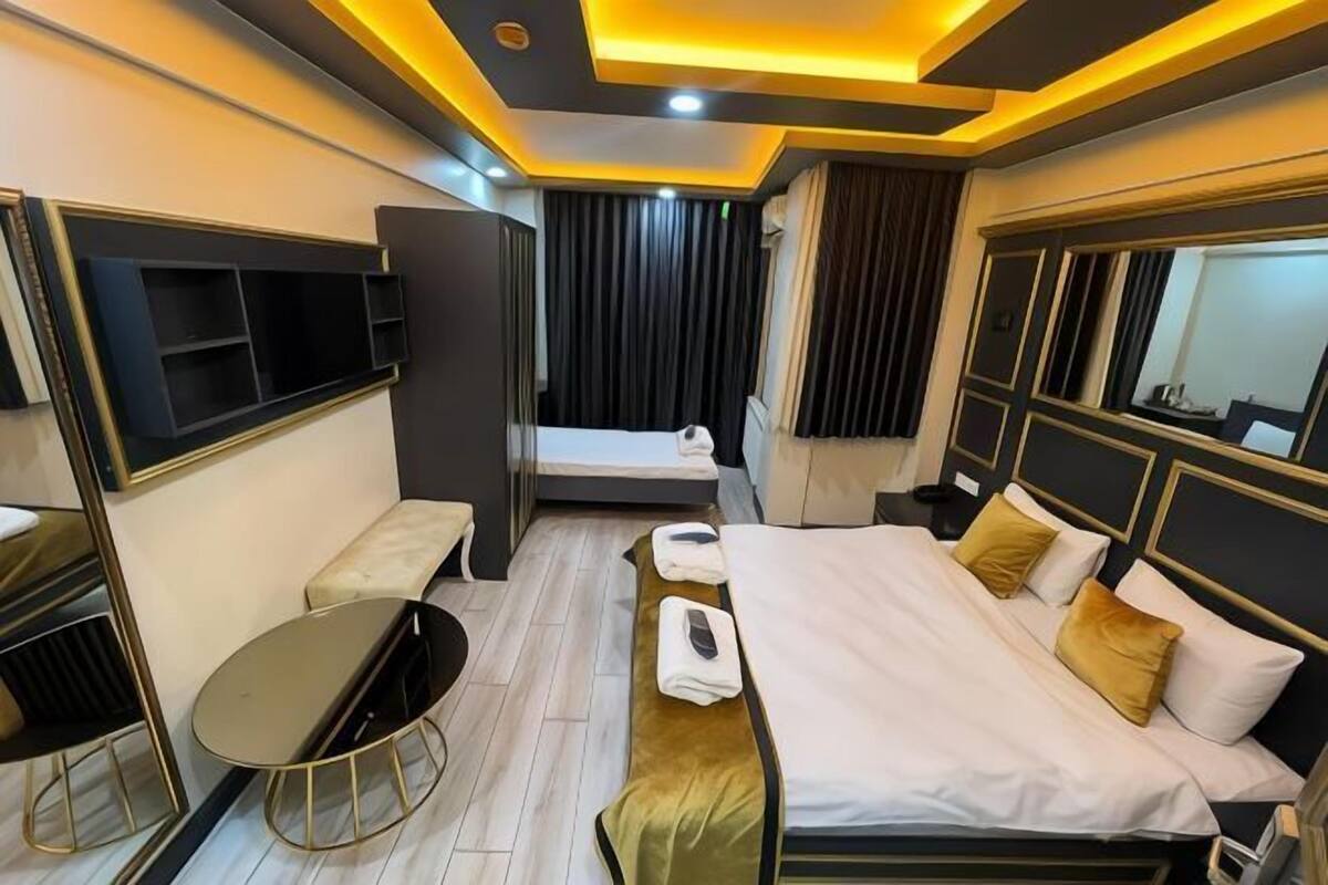 In-room safe, blackout curtains, soundproofing, free WiFi