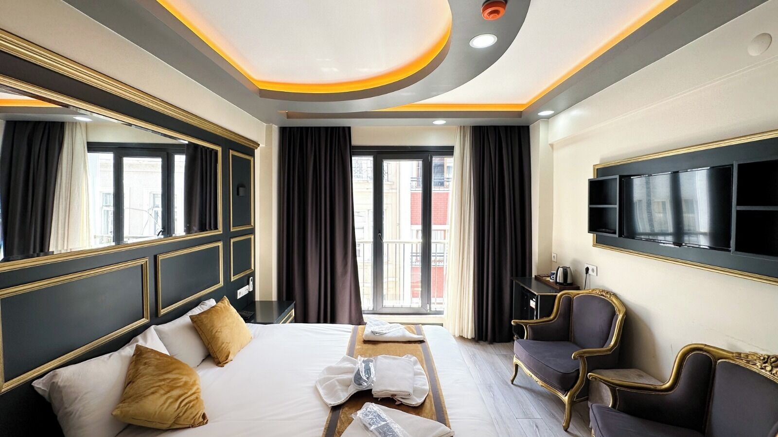 Deluxe Studio, City View | Teres/patio