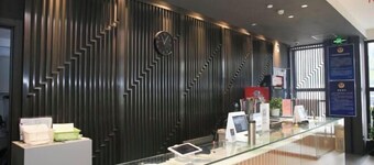 Winterless Hotel (Beijing XiDiaoyutai Subway Station branch)