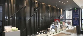Winterless Hotel (Beijing XiDiaoyutai Subway Station branch)