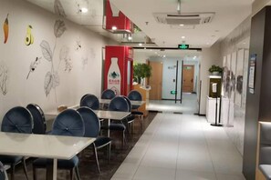 Unclassified image, 5 of 25, button - Winterless Hotel (Beijing XiDiaoyutai Subway Station branch) (Beijing)