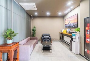 Unclassified image, 2 of 25, button - Winterless Hotel (Beijing XiDiaoyutai Subway Station branch) (Beijing)