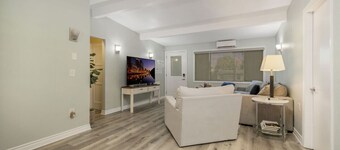 NEW- 5 Bd, 3 bath, Beachside Bliss, Games Galore, Yard Relaxing Lounge!