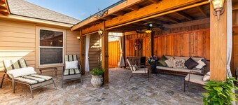 Charming 3-bedroom house with WiFi and AC in Humble